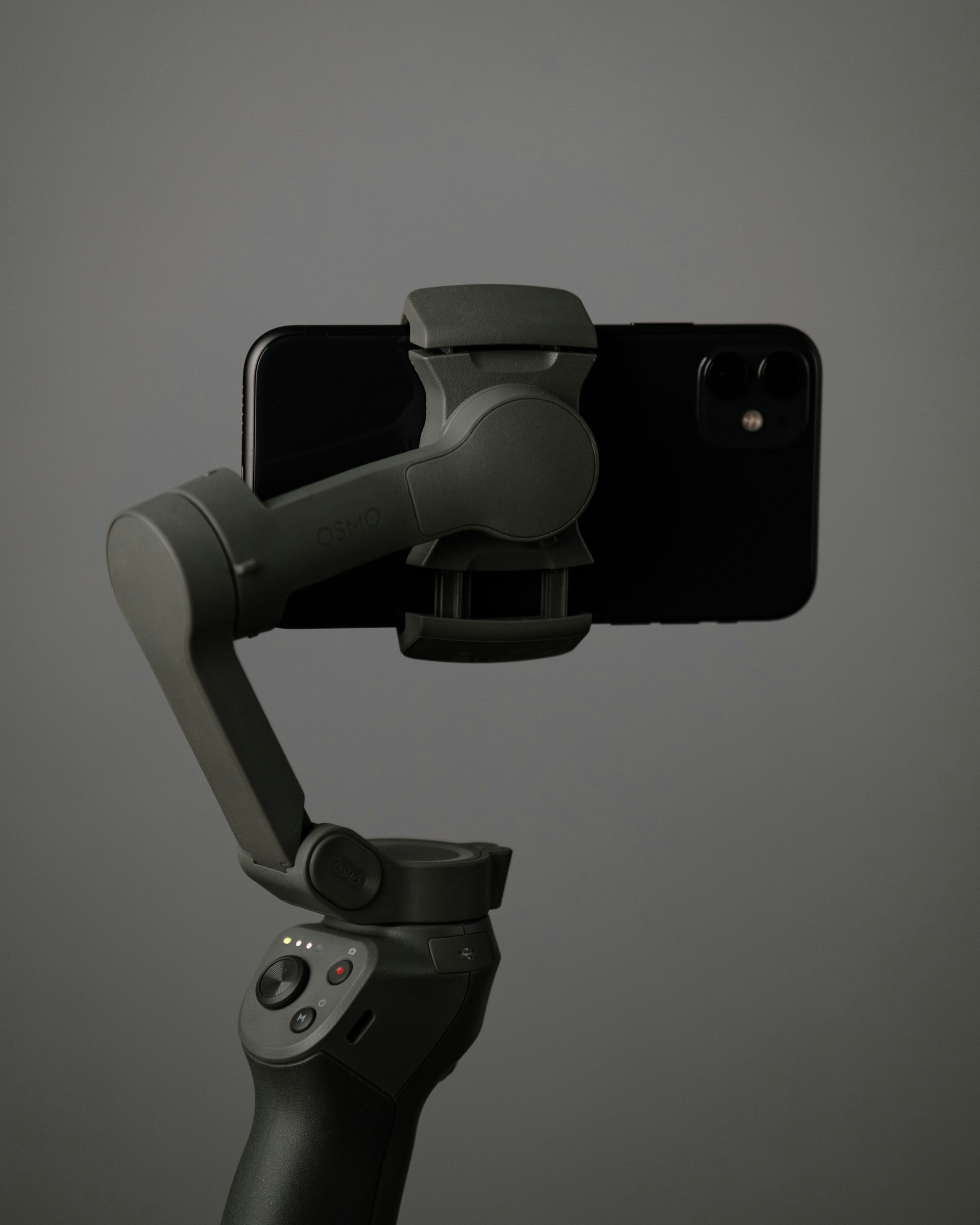 Breaking Barriers in 3D Reconstruction_image